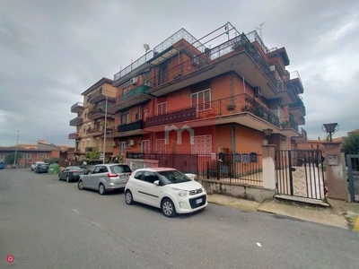 Appartamento in Vendita in Via Capaci 90 a Roma