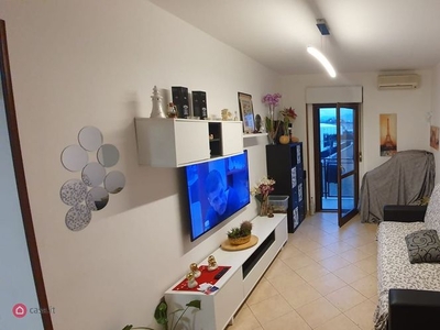 Appartamento in Vendita in Via della Rustica a Roma