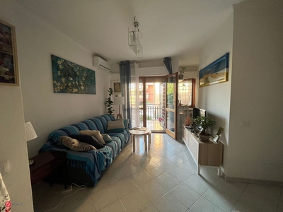 Appartamento in Vendita in Via Francesco Vitalini 43 a Roma