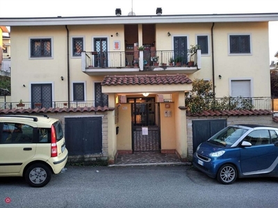 Appartamento in Vendita in Via Verginia Tonelli a Roma