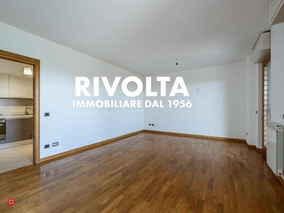 Appartamento in Vendita in Via Vittorio Caprioli 82 a Roma