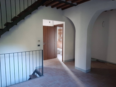 Casa indipendente in Via delle vigne, Vicopisano, 5 locali, 2 bagni