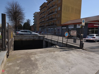 Garage/Posto auto in Vendita in Strada San Mauro 180 a Torino
