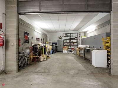 Garage/Posto auto in Vendita in Via Bistagno 28 a Torino