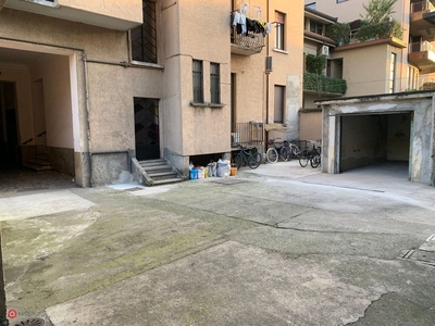 Garage/Posto auto in Vendita in Via Emilio Broglio a Milano