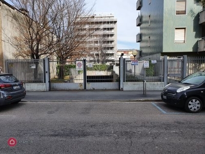Garage/Posto auto in Vendita in Via IMPERIA 24 a Milano