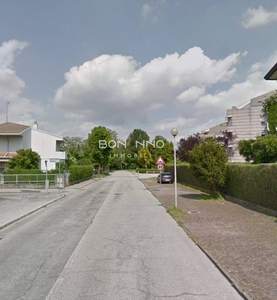 Quadrilocale in VIA SARDEGNA, Castelfranco Veneto, 2 bagni, 112 m²