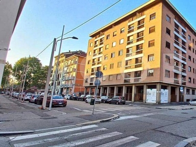 Quadrilocale in Via Tunisi, Torino, 2 bagni, 110 m², 5° piano
