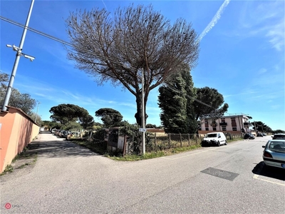 Terreno agricolo in Vendita in Via Dobbiaco a Roma