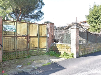 Terreno edificabile in Vendita in Via Lucio Trebellio 35 a Roma