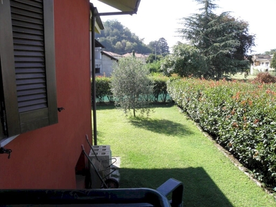 Vendita Villa Giacomo Leopardi, 1 a, Cavour