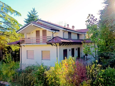 villa in vendita a Lugagnano Val d'Arda