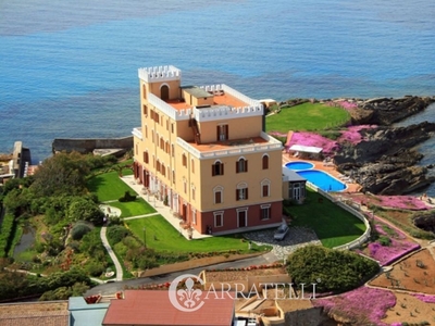 Villa in vendita via Luigi Enaudi, Alghero, Sardegna