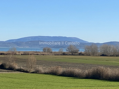 terreno residenziale in vendita a Castiglione del Lago