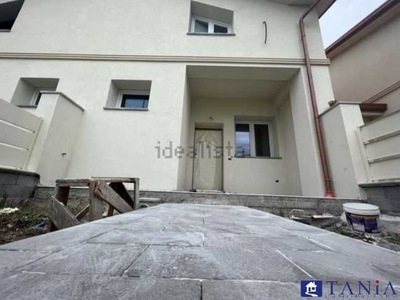 Casa Bi - Trifamiliare in Vendita a Carrara VIA DEI CORSI