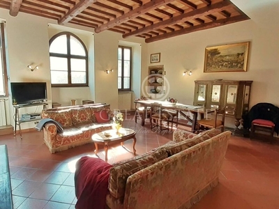 Appartamento di prestigio di 237 m² in vendita Gubbio, Italia
