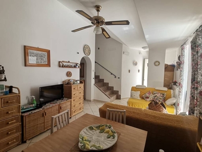 Appartamento in affitto a Casamicciola Terme via Principessa Margherita, 74