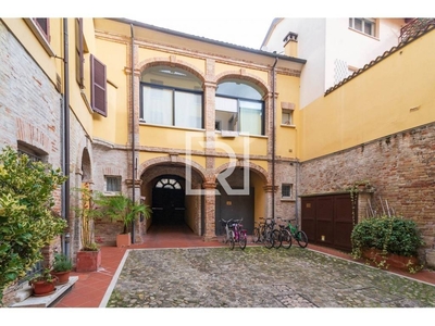 Appartamento in affitto a Cesena via strinati, 36