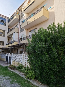 Appartamento in in affitto da privato a Roseto Capo Spulico via Cosenza, 62