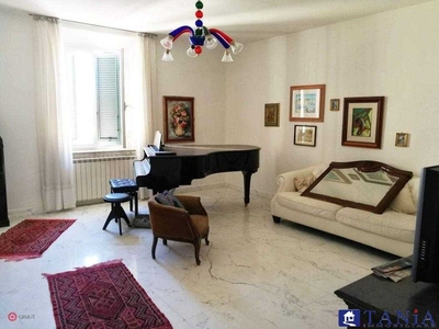Appartamento in Vendita a Carrara VIA DANTE