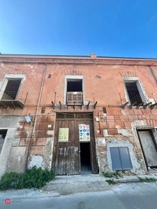 Appartamento in Vendita in Via Crociferi 52 a Palermo