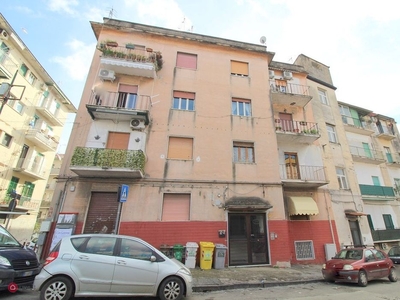 Appartamento in Vendita in Via Filippo Maria Briganti a Napoli