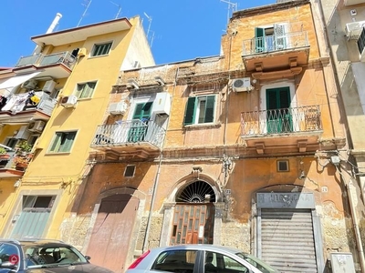Appartamento in Vendita in Via Giovanni Bovio 71 a Bari