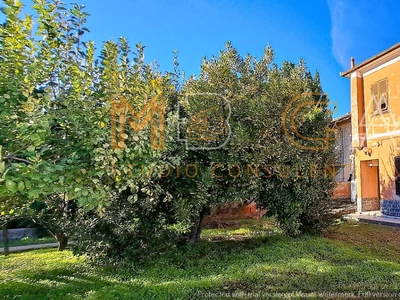 Casa indipendente in vendita a Albenga