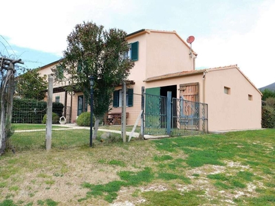 In Vendita: Azienda Agrituristica con Terreno e Casale a Follonica, Toscana