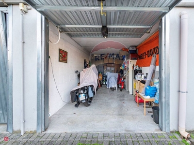Garage/Posto auto in Vendita in Via della Palmarola a Roma