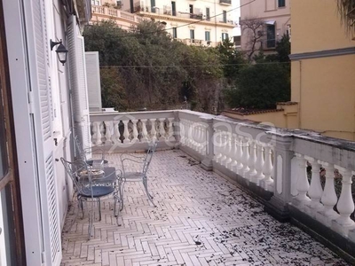 Intero Stabile in affitto a Napoli via Torquato Tasso