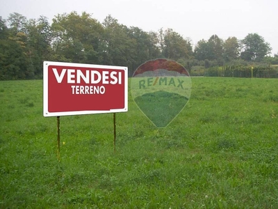 Terreno Agricolo in vendita a Caronno Pertusella via milano