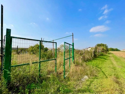 Terreno Agricolo in vendita a La Loggia via Pastrengo