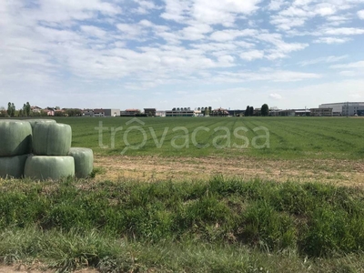 Terreno Agricolo in vendita a Lallio via del Pero, 24