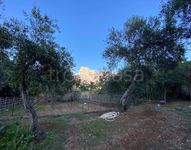 Terreno Agricolo in vendita a Palermo via Pietro Leone