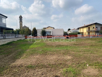 Terreno Residenziale in vendita a Castel Gabbiano via Dorina Mosconi