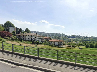 Terreno Residenziale in vendita a Castello di Brianza via Valmara, 16