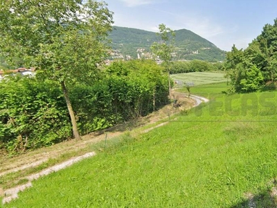 Terreno Residenziale in vendita a Cornedo Vicentino via Caecchioli, 66