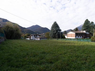 Terreno Residenziale in vendita a Cremeno via Pozzuolo