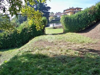 Terreno Residenziale in vendita a Erba via Cantù, 3