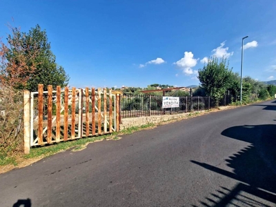 Terreno Residenziale in vendita a Frascati via Macchia dello Sterparo, 120
