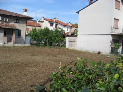 Terreno Residenziale in vendita a Gradisca d'Isonzo via c. Cavour