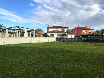 Terreno Residenziale in vendita a Gradisca d'Isonzo via Papalina
