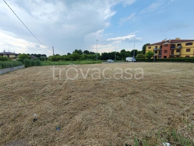 Terreno Residenziale in vendita a Isola Rizza via Roma, 6
