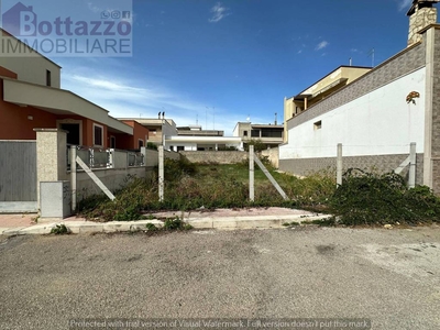 Terreno Residenziale in vendita a Lizzano via Lazio