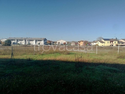 Terreno Residenziale in vendita a Luzzara via Palmiro Togliatti, 9