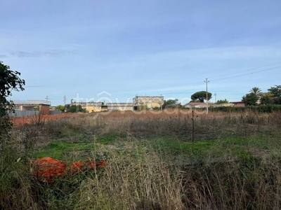 Terreno Residenziale in vendita a Pomezia via Vaccareccia