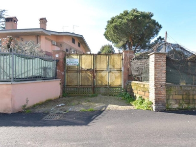 Terreno Residenziale in vendita a Roma via Lucio Trebellio, 22