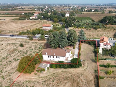 Terreno Residenziale in vendita a Santarcangelo di Romagna via Trasversale Marecchia, 3110