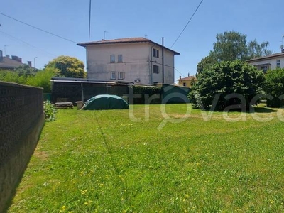 Terreno Residenziale in vendita a Udine via Buia